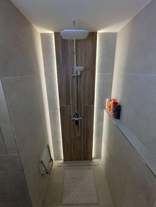Cool Apartment زنويمو المظهر الخارجي الصورة